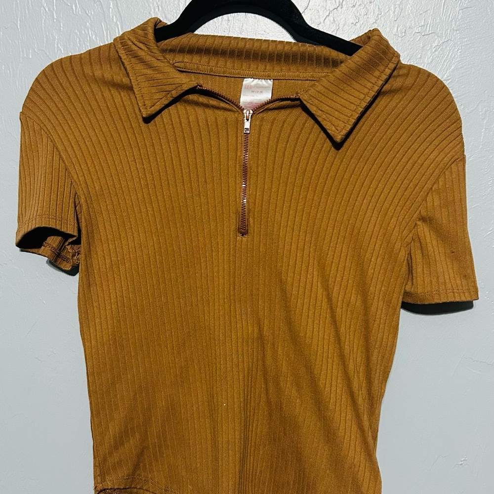 Brown Ribbed Zip-Up Women's Top